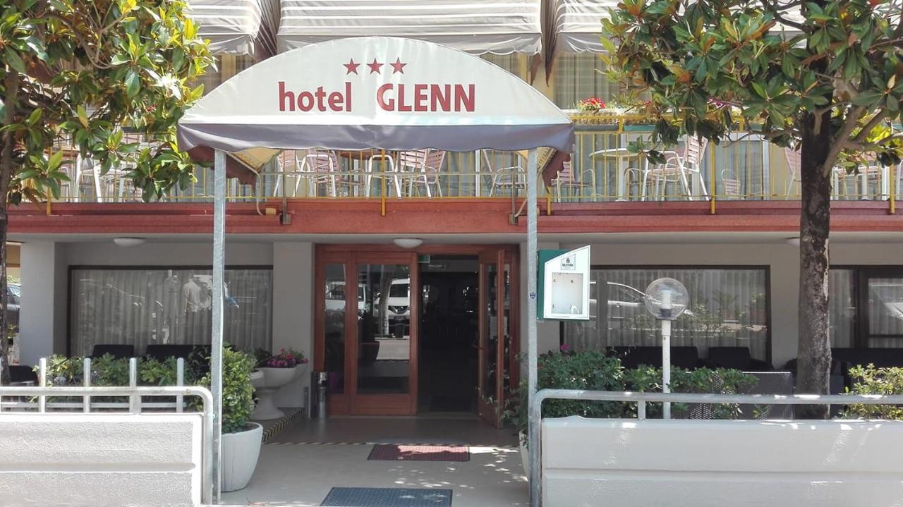 Hotel Glenn Римини Экстерьер фото