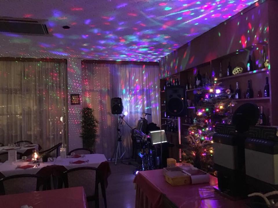 Hotel Glenn Римини Экстерьер фото